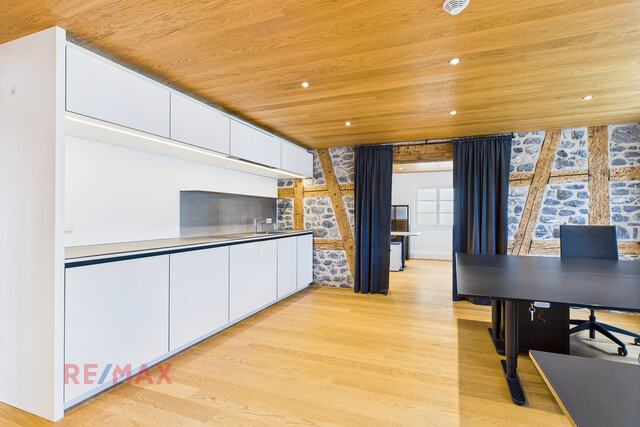 Think Big – Start Classy: Bürofläche mit Weitblick