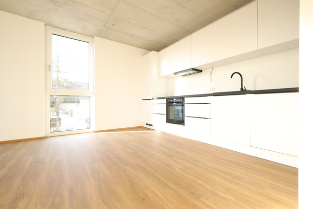 Geräumige 4 Zimmer-Wohnung mit Balkon, Abstellraum, und TG  in Top-Lage!