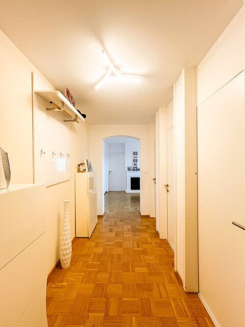 Modernisierte 3 1/2 Zimmerwohnung mit sonnigem Balkon