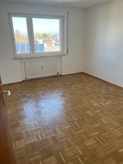 Geräumige 3-Zimmer-Wohnung mit Balkon in Seenähe
