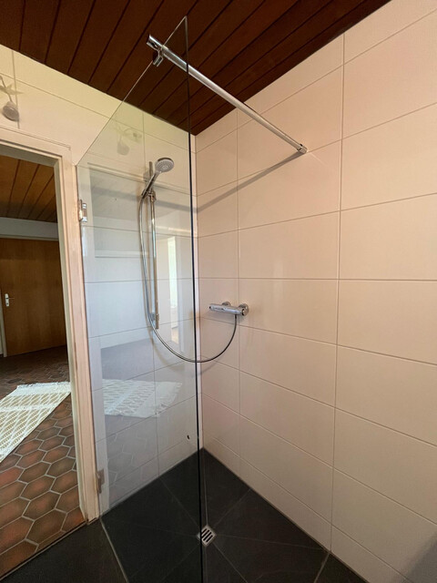 Geräumige 3-Zimmer-Wohnung mit Balkon in Seenähe