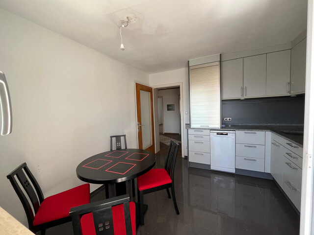 Geräumige 3-Zimmer-Wohnung mit Balkon in Seenähe