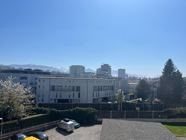 Geräumige 3-Zimmer-Wohnung mit Balkon in Seenähe