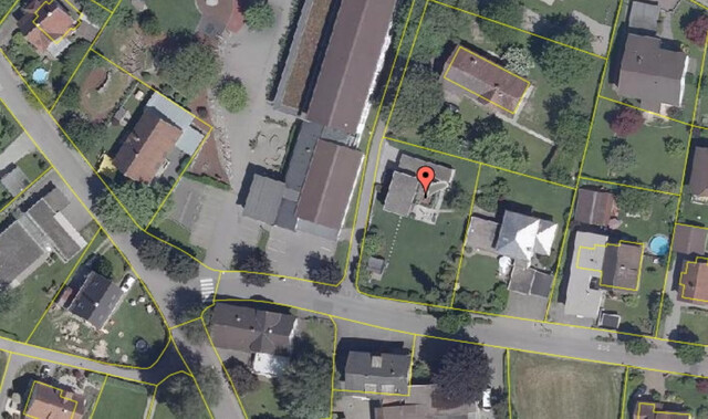 Exklusives Einfamilienhaus mit Garten, Terrassen und hochwertiger Ausstattung zu vermieten!