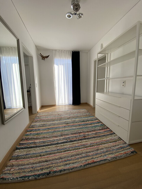 Exklusives Einfamilienhaus mit Garten, Terrassen und hochwertiger Ausstattung zu vermieten!
