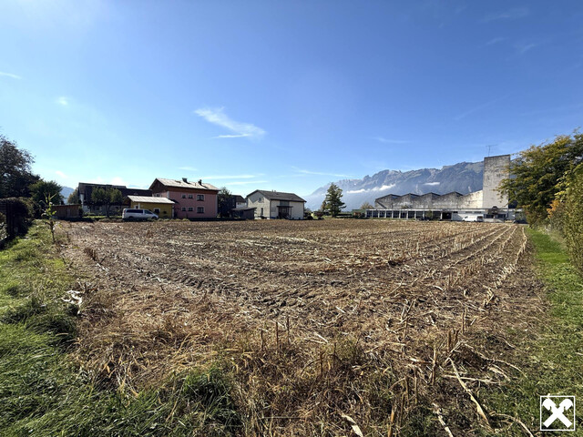 XXL Grundstück in attraktiver Lage!