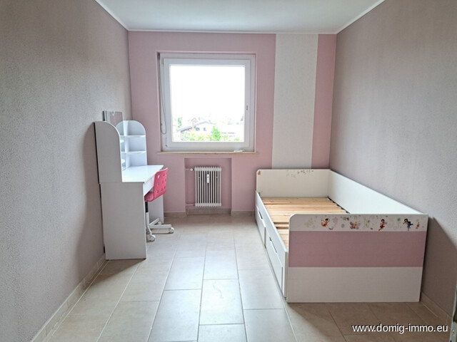 Schöne großzügige 4 Zimmer - Wohnung mit 2 Balkonen und Garage im Zentrum von Hohenems!