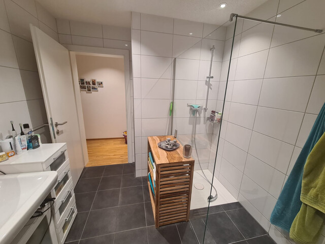 Gemütliche 2 Zimmer Terrassenwohnung mit schöner Aussicht, ideal für Grenzgänger
