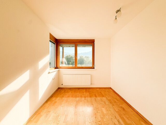 Attraktive & helle 2-Zimmerwohnung mit Balkon & Carport