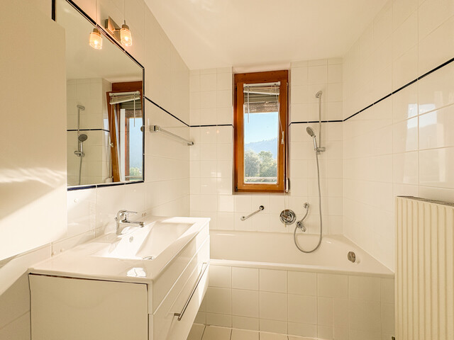 Attraktive & helle 2-Zimmerwohnung mit Balkon & Carport