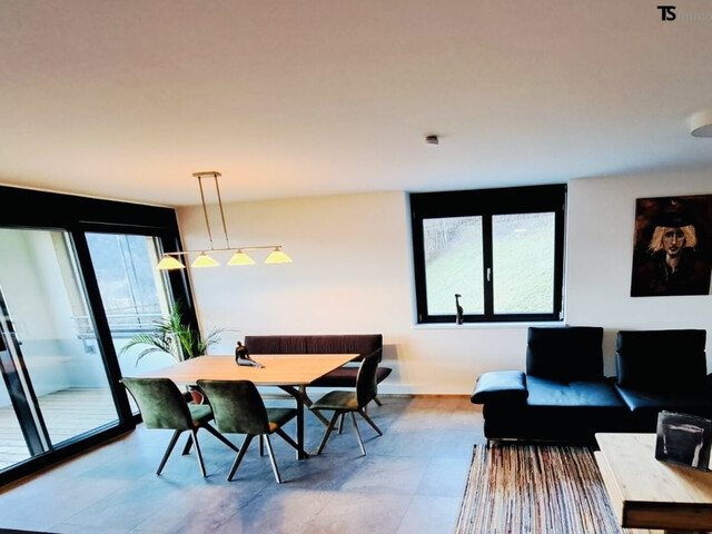 Bürserberg: neuwertige 2-Zimmer-Terrassen-Wohnung ca. 59 m² mit verglaster Panorama-Terrasse ca. 21 m² (Baujahr 2022)