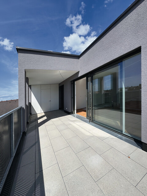 Wohnen mit Weitblick – tolle 4-Zi-Wohnung mit Terrasse