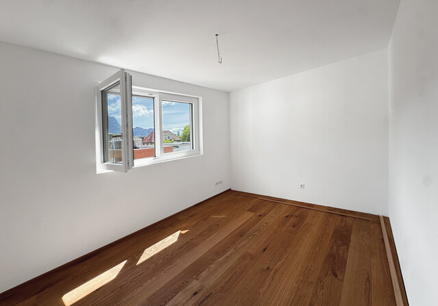 Wohnen mit Weitblick – tolle 4-Zi-Wohnung mit Terrasse