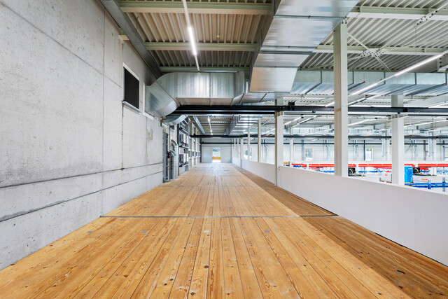 Top ausgestattete Produktions- und Lagerhalle mit bester Infrastruktur perfekt für produzierendes Gewerbe, Logistik oder Handel