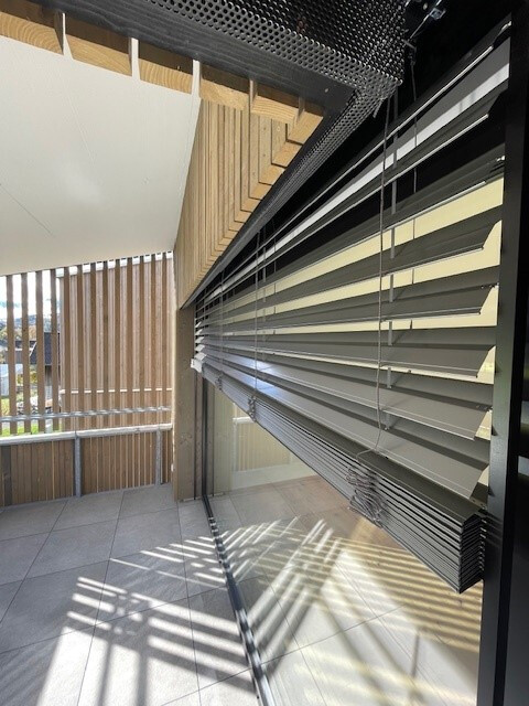 Moderne, helle 2-Zimmer Dachgeschosswohnung im Zentrum von Muntlix