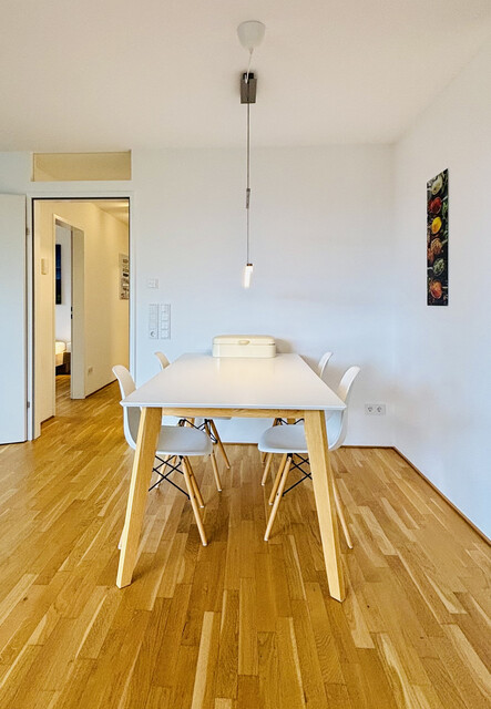 Ruhig und idyllisch: moderne 3-Zimmer-Dachgeschosswohnung zum Wohlfühlen