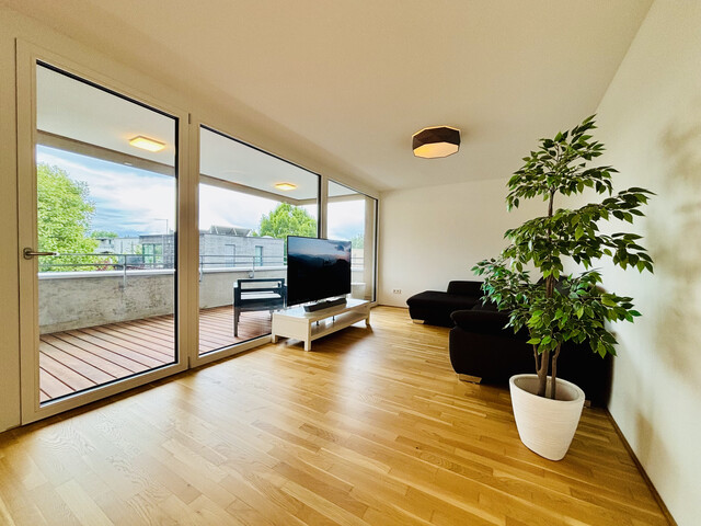 Ruhig und idyllisch: moderne 3-Zimmer-Dachgeschosswohnung zum Wohlfühlen