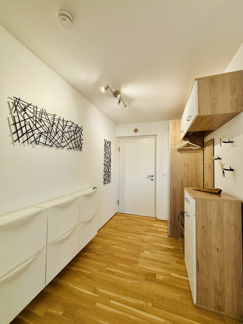 Ruhig und idyllisch: moderne 3-Zimmer-Dachgeschosswohnung zum Wohlfühlen