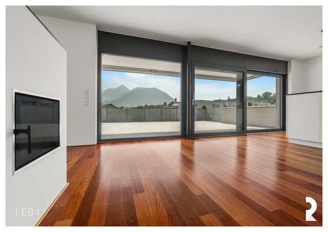 STILVOLLES PENTHOUSE IN BESTLAGE VON GÖFIS – GROSSZÜGIGE TERRASSE MIT PANORAMABLICK