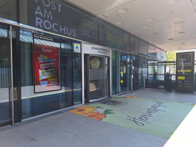 Attraktives Geschäftslokal im Erdgeschoss des frequentierten Einkaufszentrums Post am Rochus