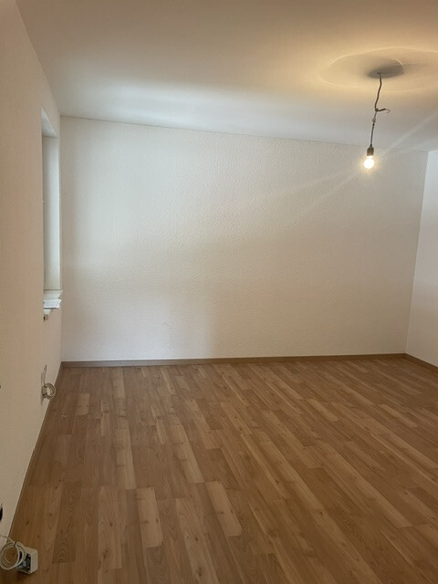 Werkstatt mit Büro und großem Außenlagerfläche zu Vermieten