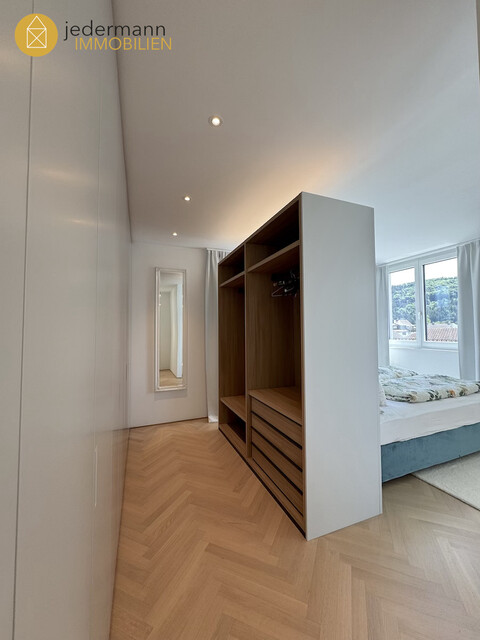 FELDKIRCH: EXKLUSIVE PENTHOUSEWOHNUNG MIT 360°-PANORAMABLICK IN GISINGEN