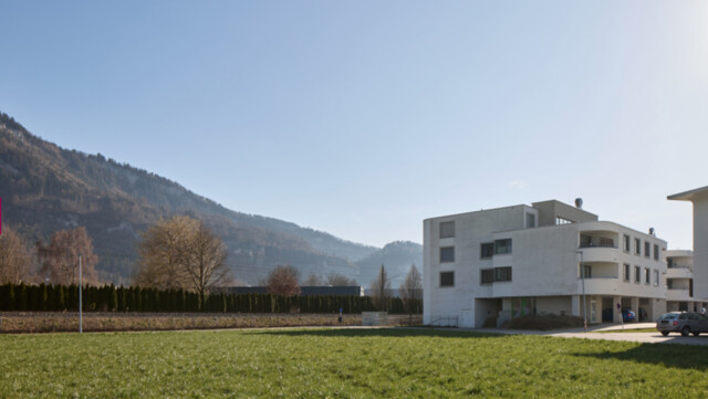 Neue Doppelhaus-Hälfte mit Studio 146 m2 in Ziegelbauweise inkl. Grundstück!