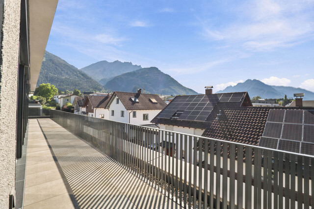 Stilvolle Penthousewohnung mit privatem Lift, großzügiger Dachterrasse und beeindruckender Bergkulisse!