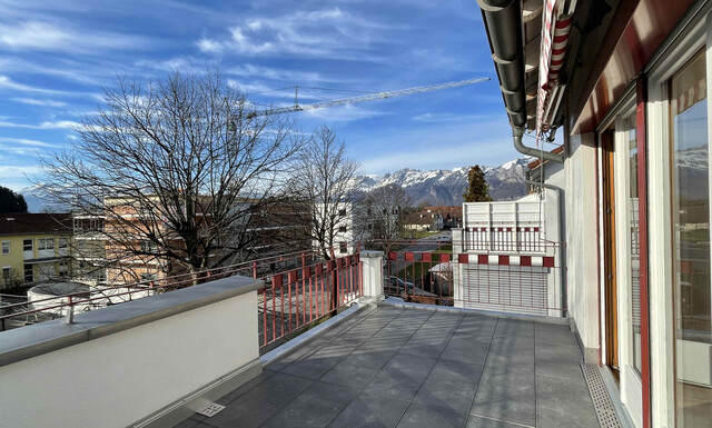 Schöne 2-Zimmer-Dachterrassenwohnung in zentraler Lage in Gisingen zu vermieten