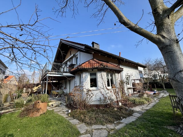 Charmantes Einfamilienhaus mit Garten und Garage in Hörbranz