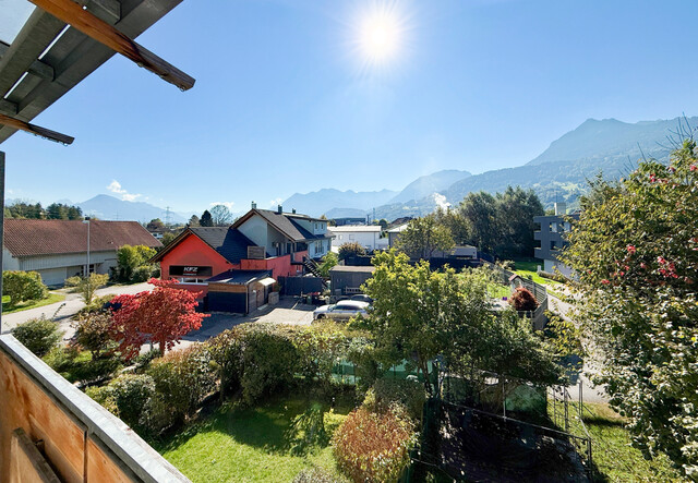 VERKAUFT - Zwischen Bergwelt und Stadt - Dachgeschosswohnung mit Weitblick