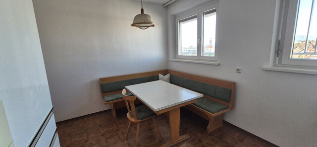 Attraktive 2-Zimmer-Wohnung mit Balkon in zentraler Lage von Bregenz. Sensationelles Preis- Leistungs Verhältnis