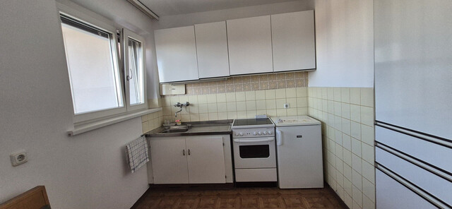 Attraktive 2-Zimmer-Wohnung mit Balkon in zentraler Lage von Bregenz. Sensationelles Preis- Leistungs Verhältnis