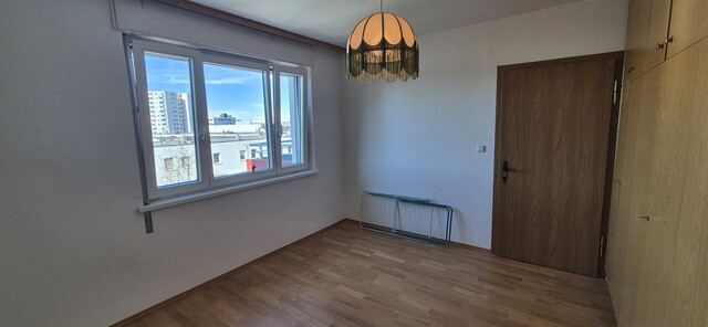 Attraktive 2-Zimmer-Wohnung mit Balkon in zentraler Lage von Bregenz. Sensationelles Preis- Leistungs Verhältnis