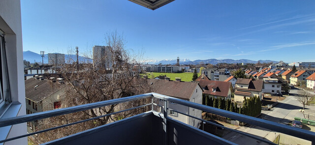 Attraktive 2-Zimmer-Wohnung mit Balkon in zentraler Lage von Bregenz. Sensationelles Preis- Leistungs Verhältnis