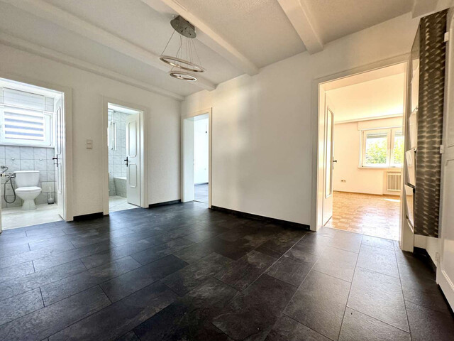 Großzügige 4-Zimmerwohnung mit Balkon