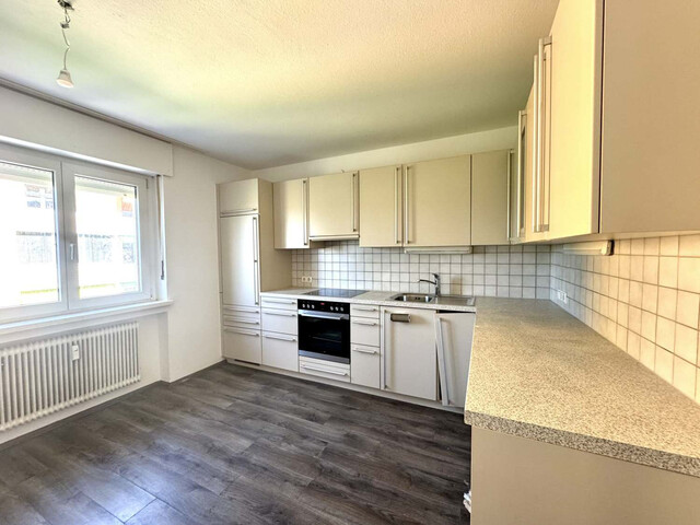 Großzügige 4-Zimmerwohnung mit Balkon