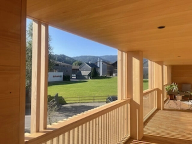 Gemütliche Wohnung in unserem Wertvoll-Holzhaus mit Balkon