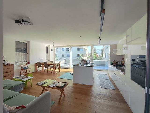 Einzigartiges 3-Zimmer-Penthouse in Seenähe mit 2 großen Terrassen