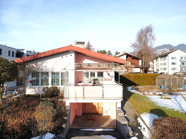 JUWEL: Bungalow mit riesigem Grundstück in sehr guter Lage (Nahe der Frutz)