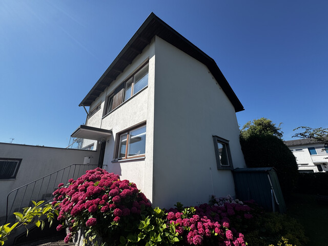 Provisionsfrei: Reihenhaus in Hard mit Garage, 2 Stellplätzen, Balkon, Terrasse, großem Garten, Keller & Dachboden