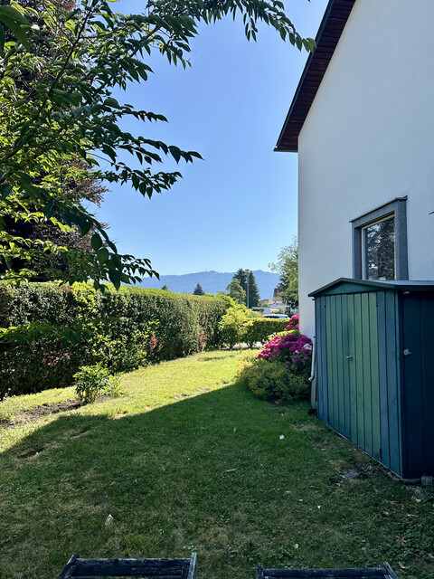 Provisionsfrei: Reihenhaus in Hard mit Garage, 2 Stellplätzen, Balkon, Terrasse, großem Garten, Keller & Dachboden