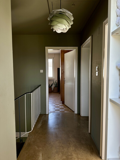 Provisionsfrei: Reihenhaus in Hard mit Garage, 2 Stellplätzen, Balkon, Terrasse, großem Garten, Keller & Dachboden