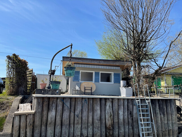 Exklusives Ferienhaus in erster Reihe direkt am Bodensee zu verkaufen!