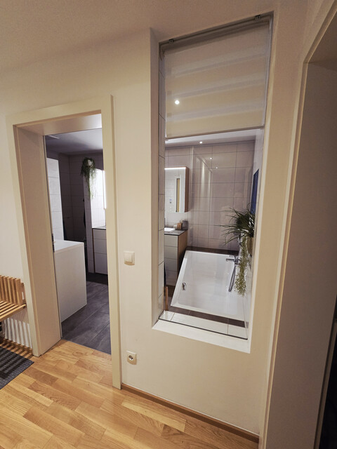 VERMIETET --   3-Zimmer-Wohnung mit Balkon &amp; Tiefgaragenplatz in ruhiger Wohnlage in Lustenau