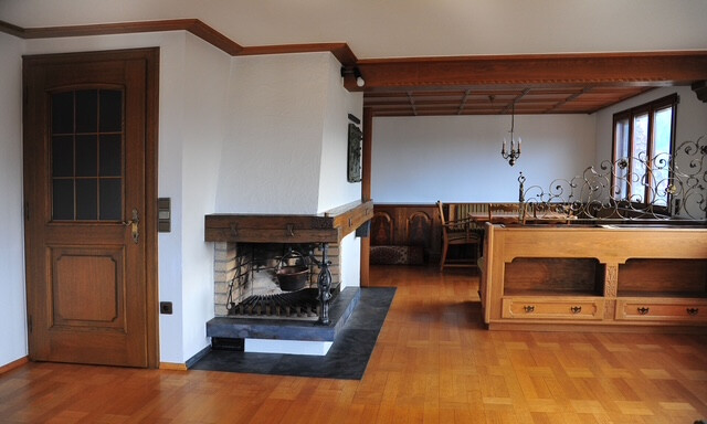 Geräumige, freundliche  4 ½ - Zimmer – Wohnung in sonniger und ruhiger Lage von Muntlix!