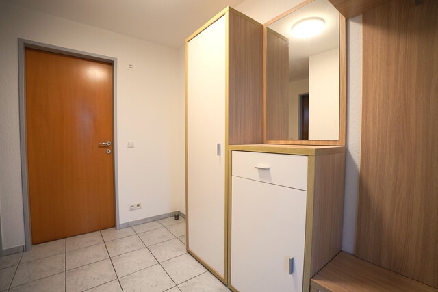 Komplett renovierte 2-Zimmer-Wohnung, Höchst - Bitzestraße