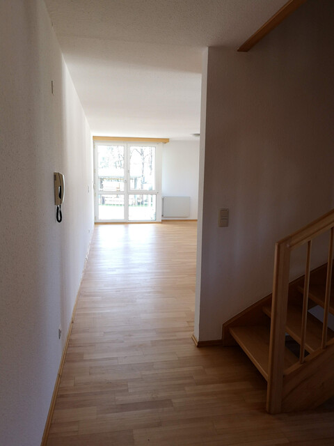 Zentrale 2-geschossige Wohnung ab 15.8.