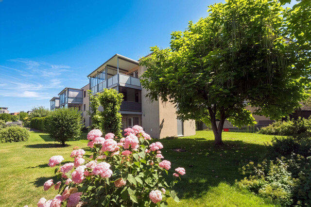 Sonnige 3-Zimmer-Dachgeschosswohnung mit Balkon, Wintergarten & Carport in Götzis