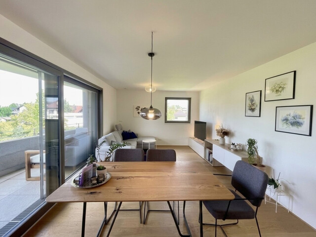 Großzügiges Wohngefühl trifft moderne Eleganz